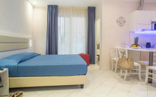 White Suite & Apartments
