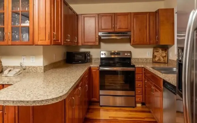 Sandpiper Court 8 by Wild Dunes, With Amenities