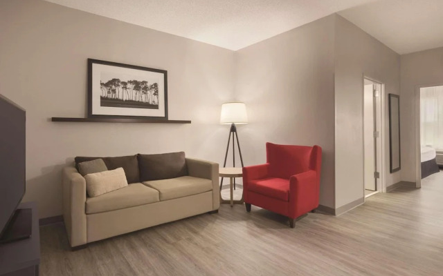 Country Inn & Suites