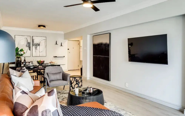 Cape Towns Charming Seaside Avaya Apartment