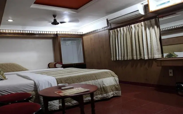 Rahi Gulistan Tourist Complex
