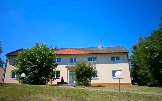 Hotel 66