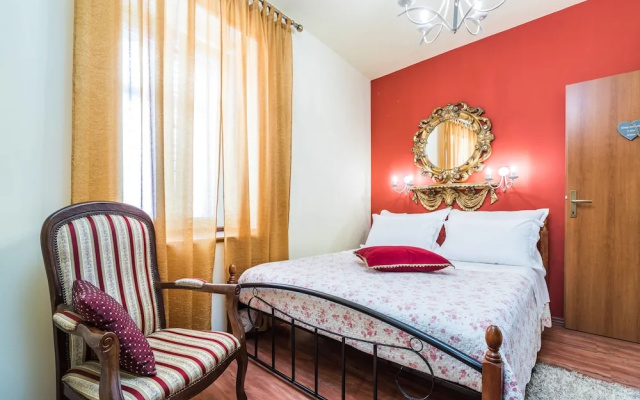 Emperor's Suites