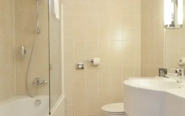 Отель Fletcher Hotel-Restaurant 's-Hertogenbosch