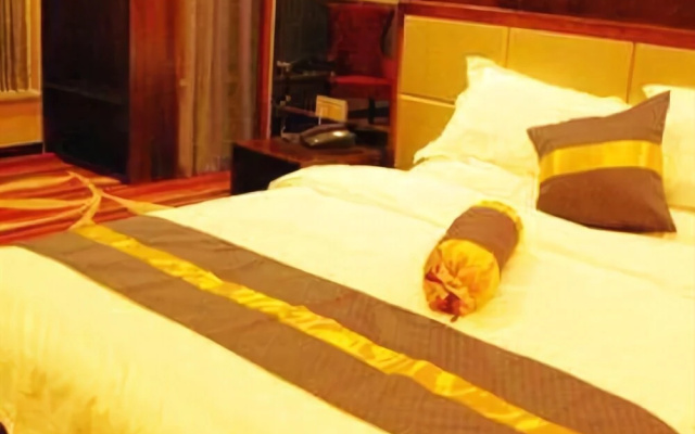 Huayu Qicai Multi-level Hotel