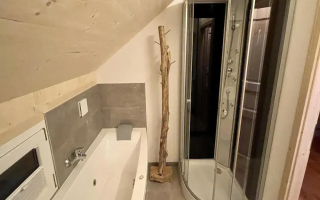 Chalet With Whirlpool tub