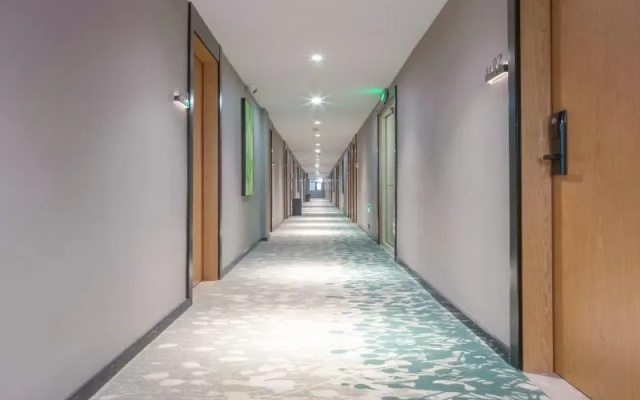 GreenTree Inn Express Shangqiu Beihai Road South Railway Station