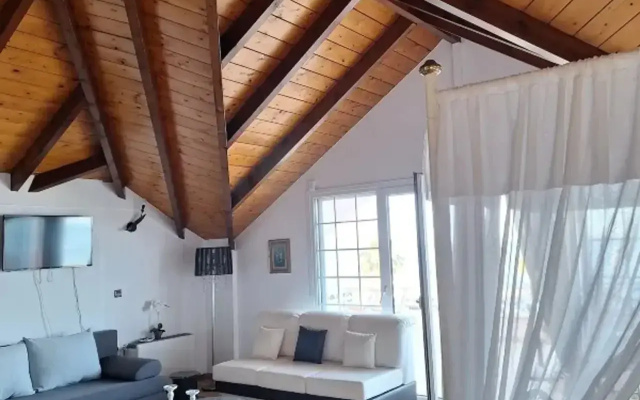 Luxury Apartments Kanali