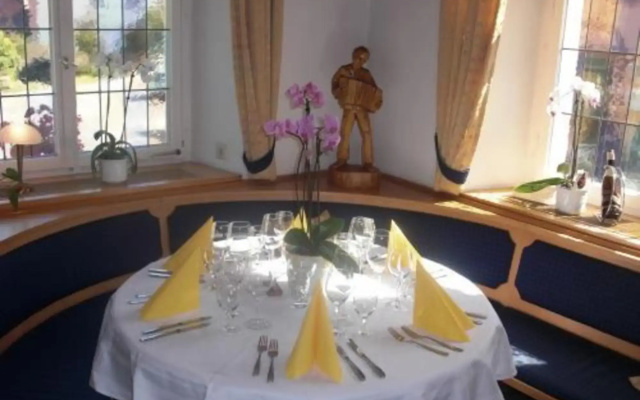 Hotel & Restaurant Zum Schwanen