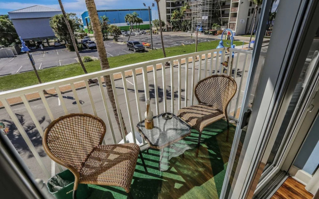 Harbor House 202