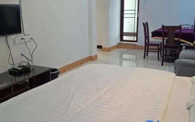 Hefeng Yitong Hotel