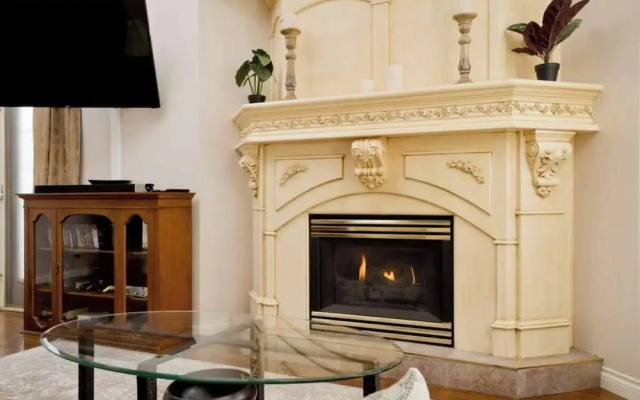 Arbour Crest by Grenadier Luxury suites
