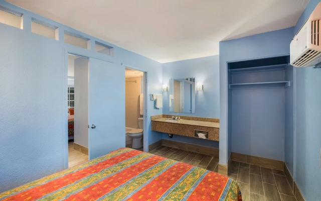 Days Inn & Suites Tucson AZ