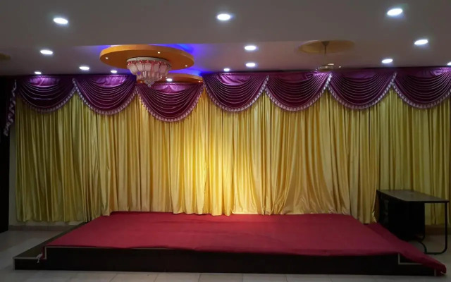 Hotel Sri Vaari Residency