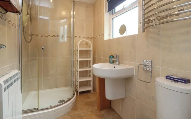 3 Cowper Place