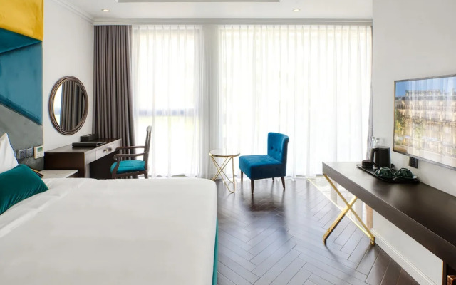 The Almin Hotel