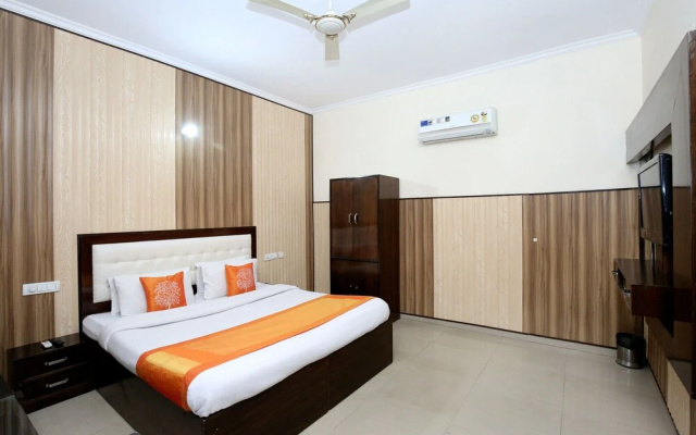 OYO 5026 Preet Hotel