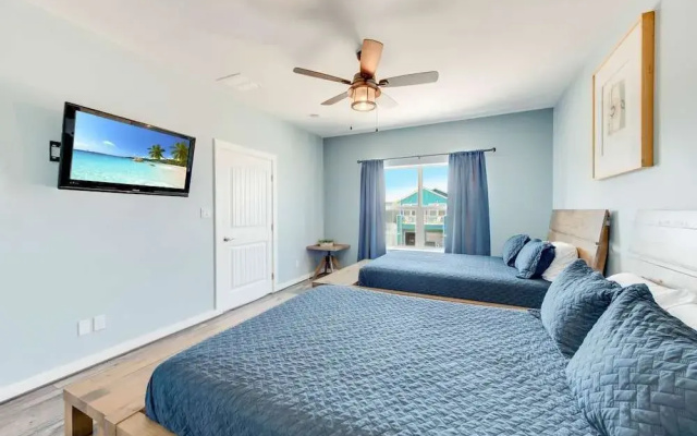 Big Blue by Silver Sands Vacation Rentals