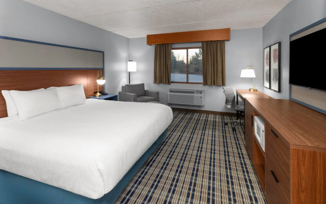 AmericInn by Wyndham Green Bay West