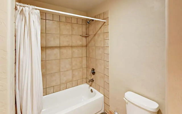 1746 Park City - 2 Br Condo