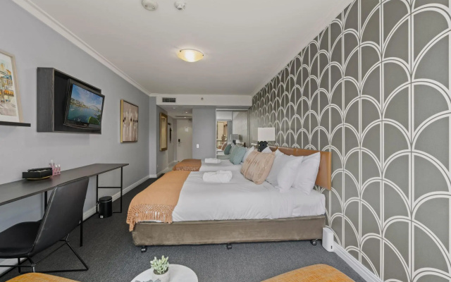 Convenient City Abode