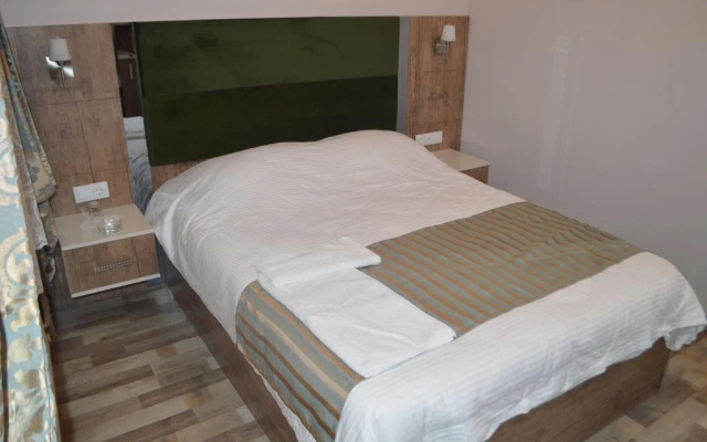 Alkış Otel