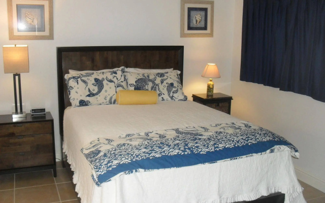 By The Sea Gulf View Deluxe Condo