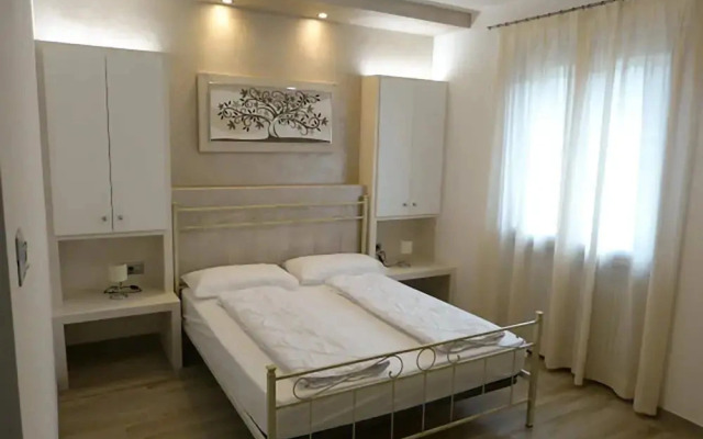 Apartment in Tignale With Lake Garda Views
