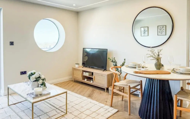 1 Bed Flat - Sleeps 2 - Parking - Wifi