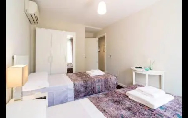 Kentia Rooms
