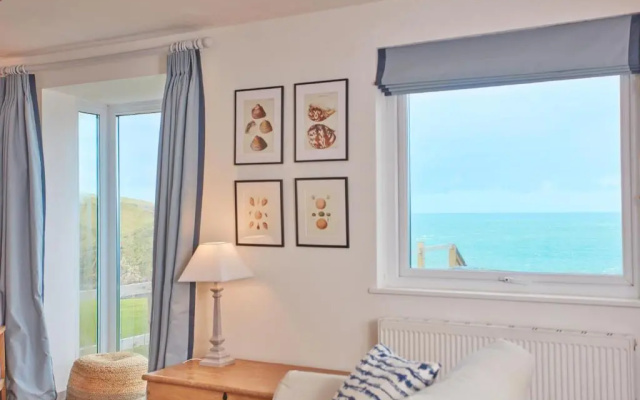 3 Overcliff