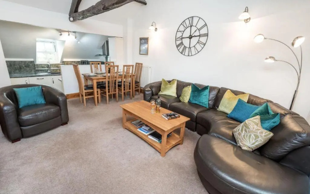 Bridge House Apartment 3