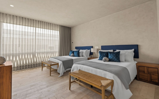 Oceanfront Apartments with Great Views