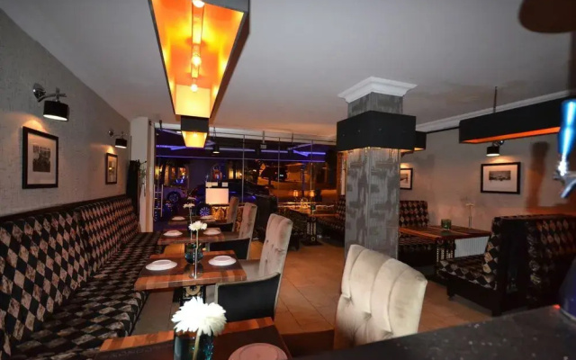 Hippodrome Apartment