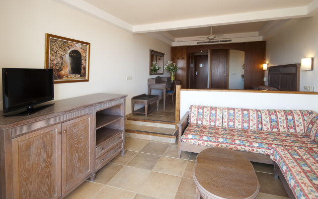 FERGUS Club Font de Sa Cala Beach