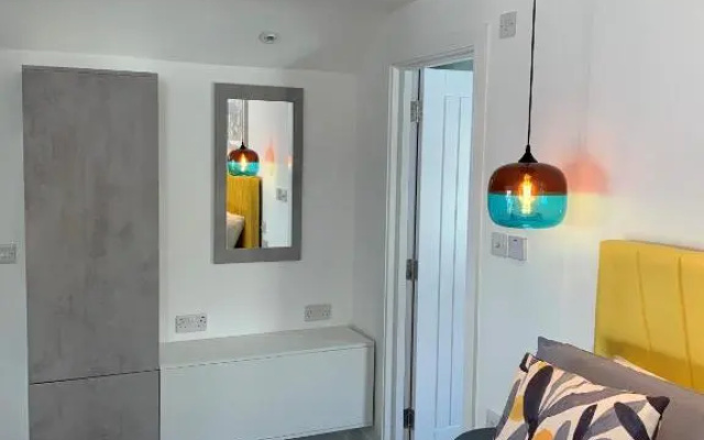 Modern studio apartment with stunning views!