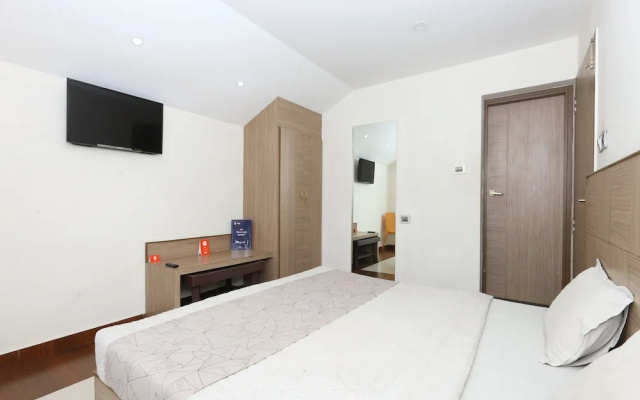 OYO 4943 Sandanams Villa
