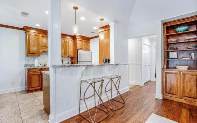4712 Tennis Club Villa