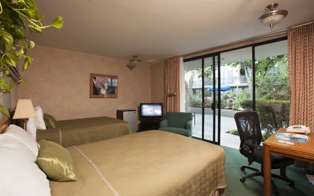 Travelodge Hotel at LAX