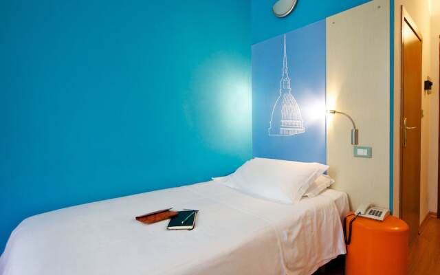 Hotel Astoria Torino Porta Nuova вид на фасад