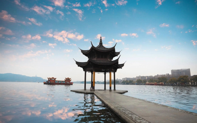 7Days Premium Hangzhou West Lake Cultural Square Subway Station