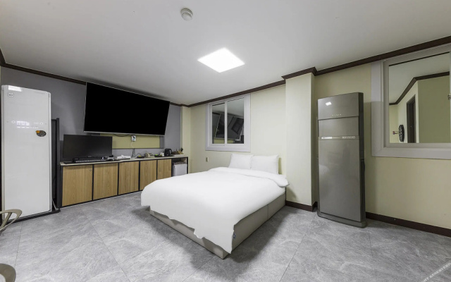 Hotel If
