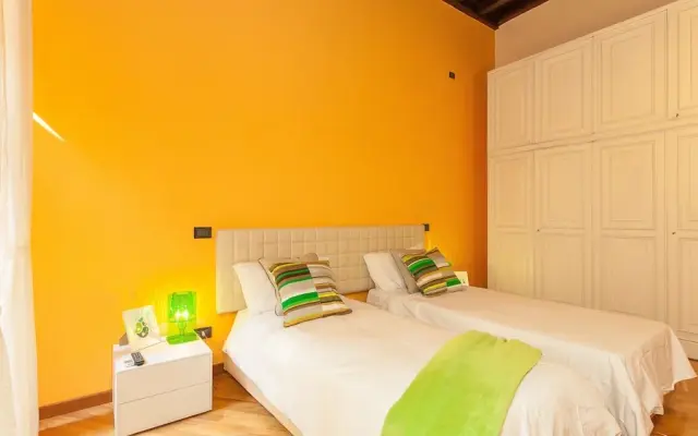 Rental in Rome Crociferi 2