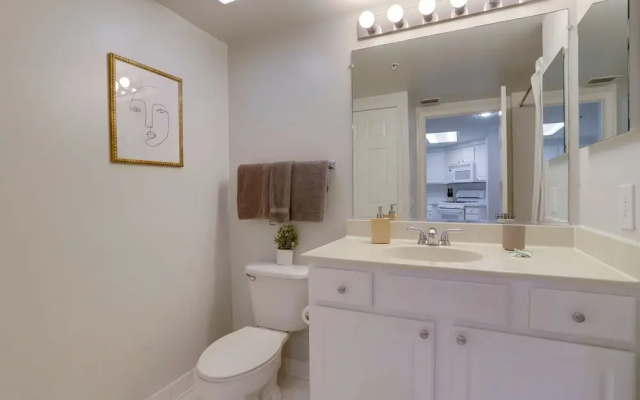 Spectacular 1 BR Condo at Ballston