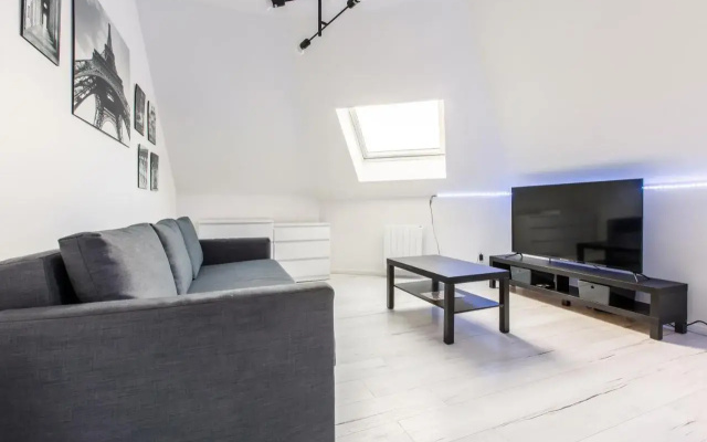 Studio Paris (Adults Only)