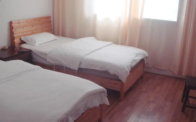 Tujia Small Courtyard Inn