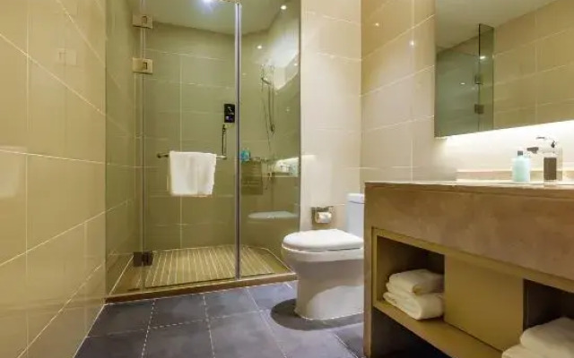 City Comfort Inn Hotel (Chongqing technology and business university)
