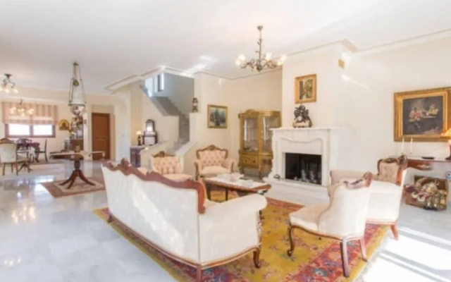 Villa Ariadne