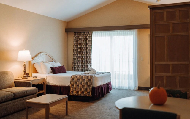 Skaneateles Suites