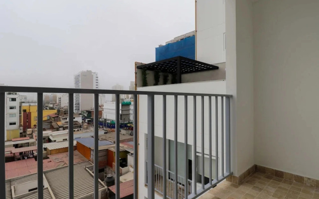 w Luxury Cozy 2BR w Balcony in Miraflores